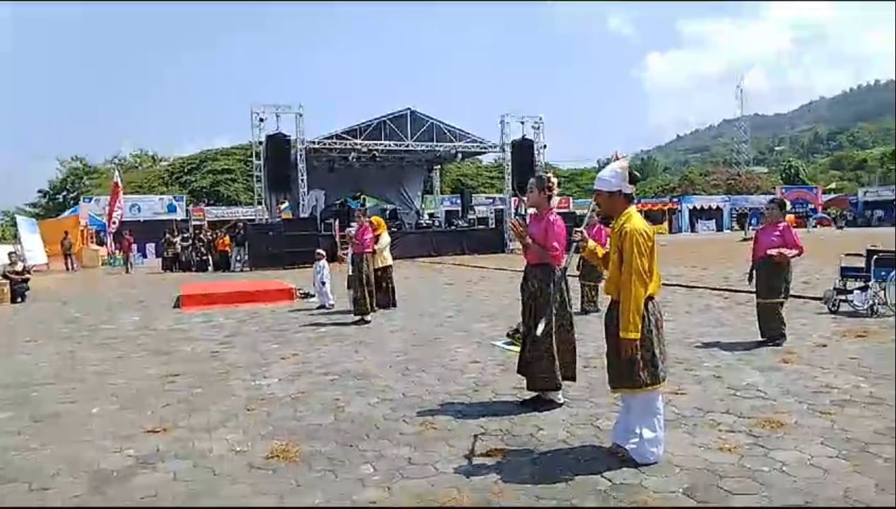 SLB Negeri Salakan Turut Memeriahkan HUT Ke - 26 Kabupaten Banggai Kepulauan 