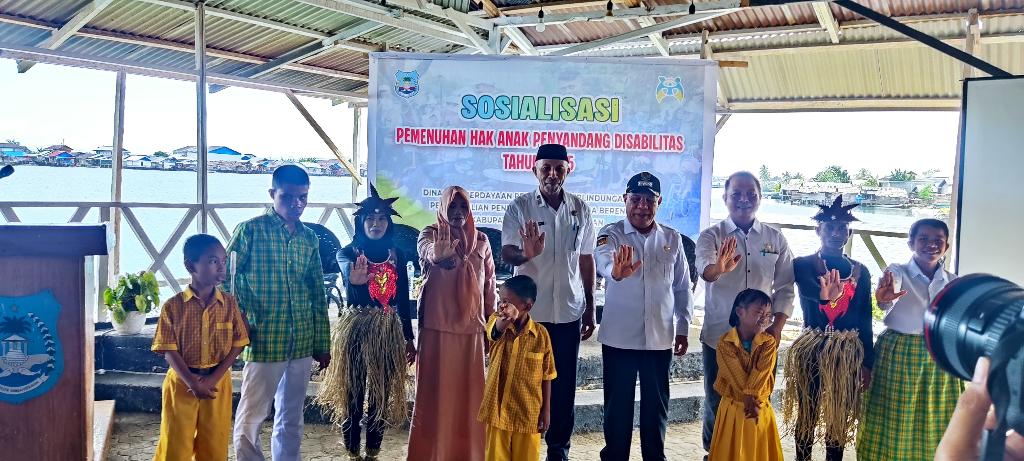 SLB Negeri Salakan Mengikuti Sosialisasi Pemenuhan Anak Penyandang Disabilitas