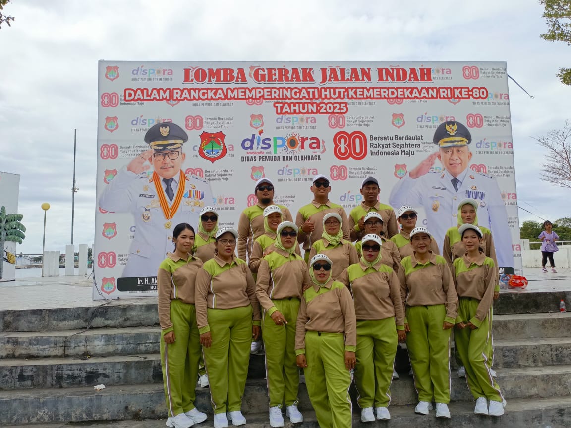 Lomba Gerak Jalan Indah SLB Negeri Luwuk Memperingati HUT Kemerdekaan RI Ke-80