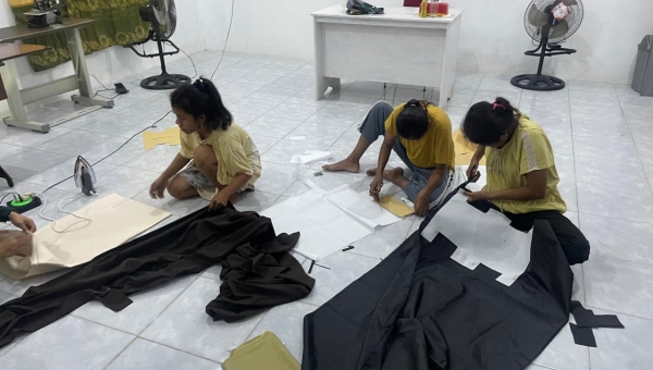 Pelatihan dan Pengembangan Vokasional di SLB Negeri Salakan