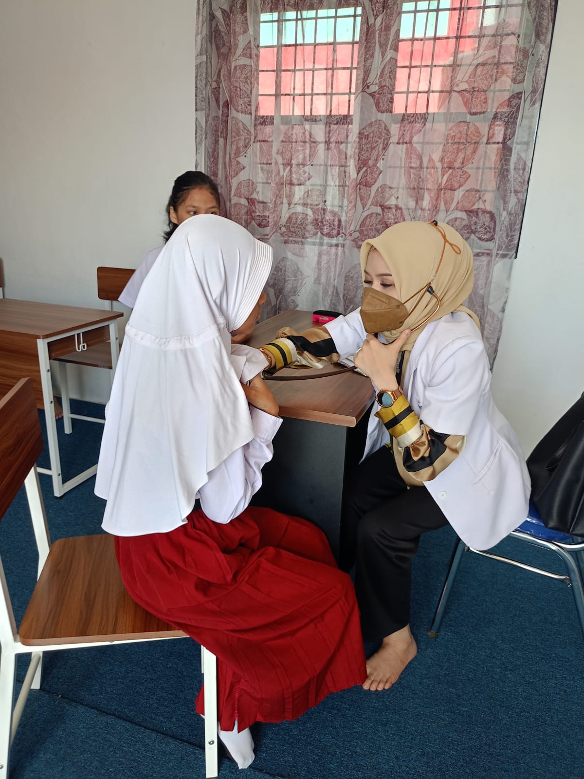 Pemeriksaan Siswa SLB Adjerni Sunusi
